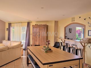  Maison � vendre 9 pi�ces 204 m�