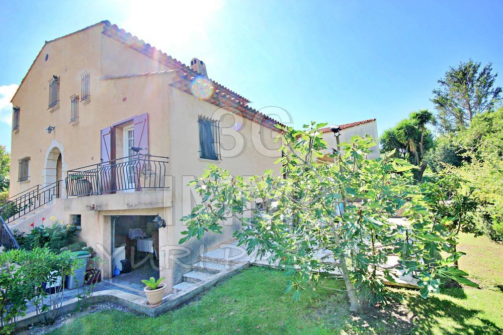 � vendre  Maison Antibes (06600)
