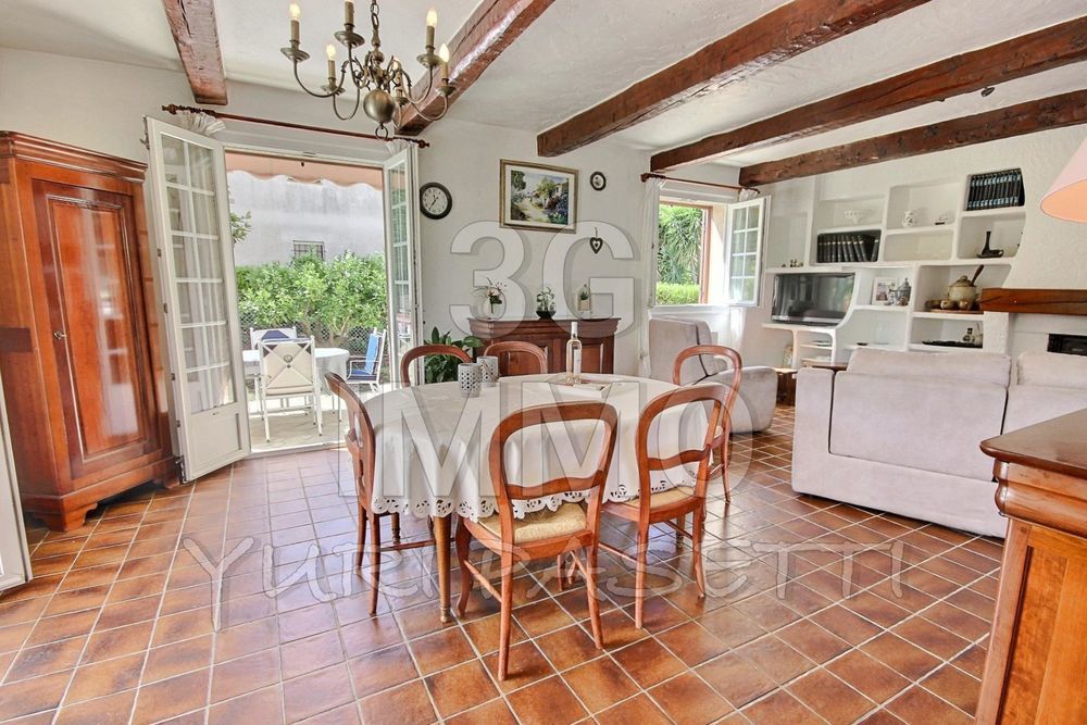 � vendre  Maison Antibes (06600)