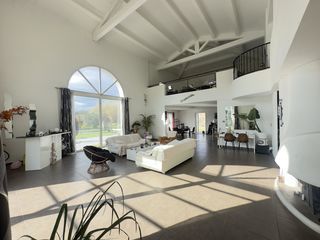  Maison � vendre 318 m�