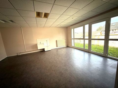 Location pro Cabinet m&eacute;dical &agrave; Petit-couronne 4616 76650 Petit-couronne