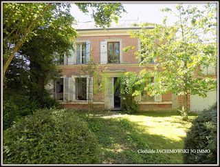  Propri�t�/ch�teau � vendre 15 + pi�ces 350 m�