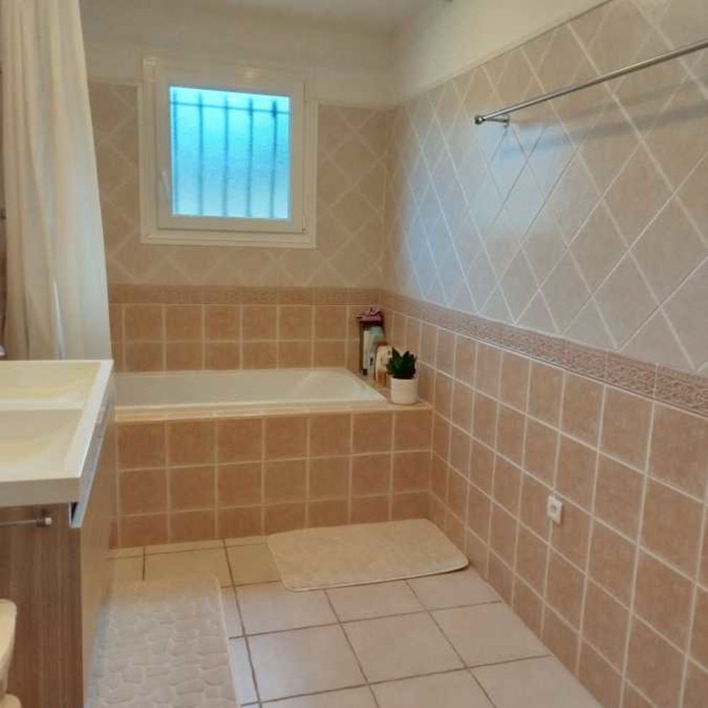 � vendre  Maison Saint-Nazaire-de-Ladarez (34490)