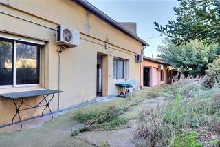  Immeuble � vendre 15 + pi�ces 327 m�