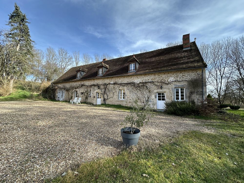 � vendre  Propri�t�/ch�teau Nevers (58000)