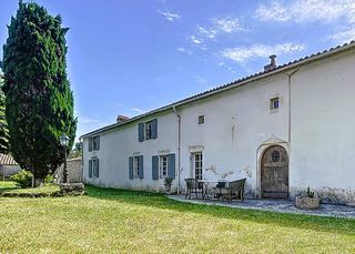  Maison � vendre 15 + pi�ces 473 m�