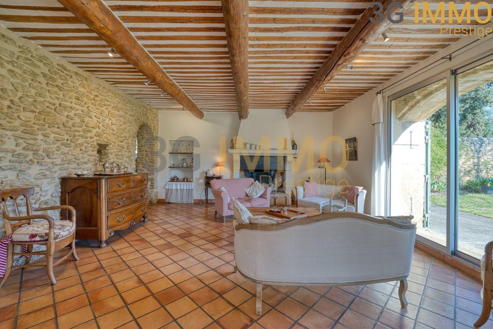 � vendre  Maison Uchaux (84100)