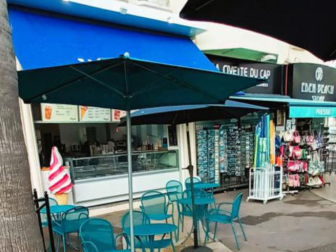 Murs commerciaux d'exception &agrave; Juan les Pins, emplacement no1 950000 06160 Juan les pins