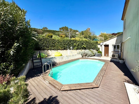   MAISON T6 130M2 AVEC GARAGE ET PISCINE SUR PARCELLE DE 1074M2 Maison - 6 pi�ce(s) - 130 m�