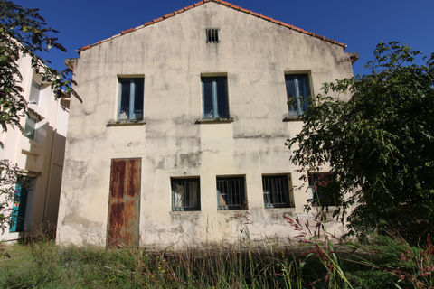 BUREAUX. Possibilit&eacute; de faire Appartements ou autres... 165000 30520 St martin de valgalgues