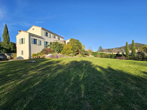   Villa d'architecte T5 avec prestations hauts de Gamme Maison - 5 pi�ce(s) - 158 m�