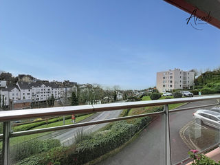  Appartement � vendre 4 pi�ces 134 m�