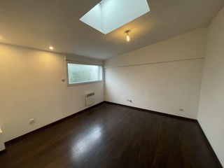  Appartement � louer 5 pi�ces 151 m�