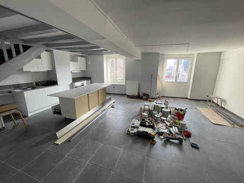   SARAN - F4 REFAIT A NEUF - LIBRE LE 05/06/2026 Appartement - 4 pi�ce(s) - 103 m�