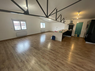  Appartement � louer 5 pi�ces 151 m�