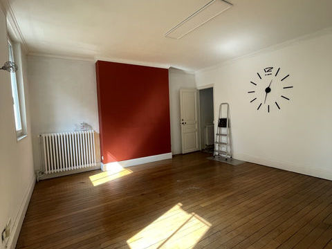 Bureaux à louer   Orléans, Boulevard Rocheplatte   72 m2 850 45000 Orleans