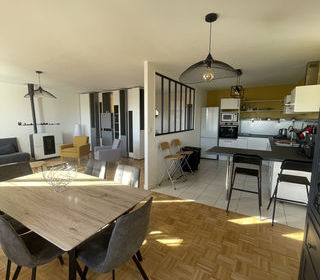  Appartement � louer 4 pi�ces 120 m�