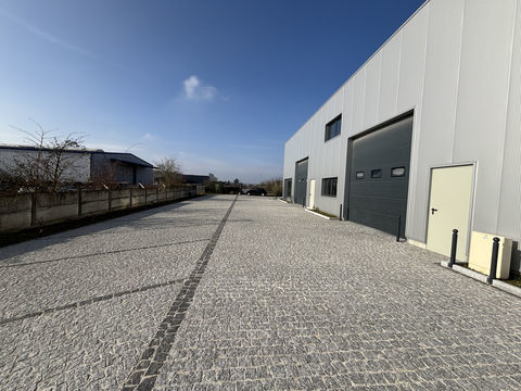 ENTREPOT A LOUER - CHAINGY - 214M2 1430 45380 Chaingy