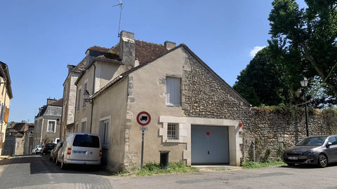   A louer LE BLANC - Maison  88 m2 habitables avec jardinet et garage. Maison - 4 pi�ce(s) - 88 m�