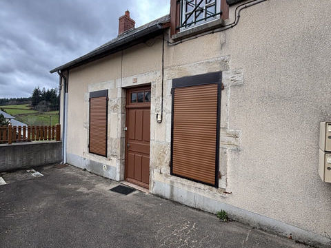   Appartement T2 bis � CHATEAU-CHINON Appartement - 3 pi�ce(s) - 86 m�