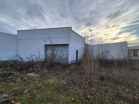 Terrain de 700m2 avec un garage 480000 93460 Gournay sur marne