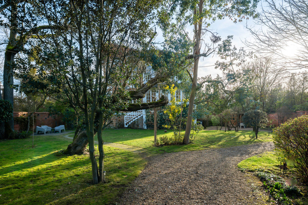 � vendre  Propri�t�/ch�teau Le V�sinet (78110)