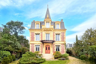  Maison � vendre 10 pi�ces 298 m�