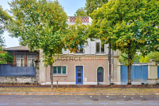  Maison � louer 7 pi�ces 190 m�