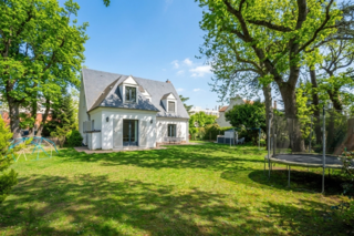  Maison � vendre 9 pi�ces 214 m�