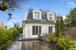  Maison � vendre 8 pi�ces 218 m�