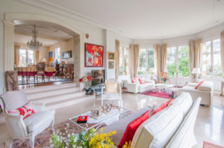  Maison � vendre 10 pi�ces 327 m�