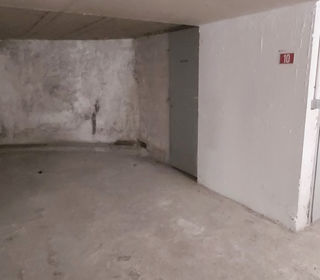  Parking / Garage � louer 
