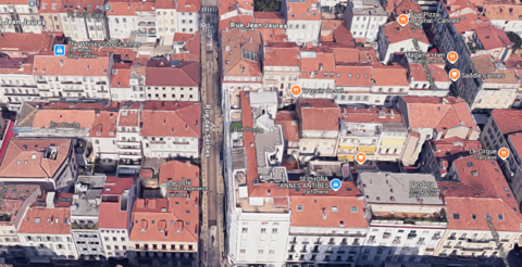 A LA LOCATION CANNES BANANE COMMERCE 4180 06400 Cannes