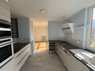  Appartement � vendre 5 pi�ces 99 m�