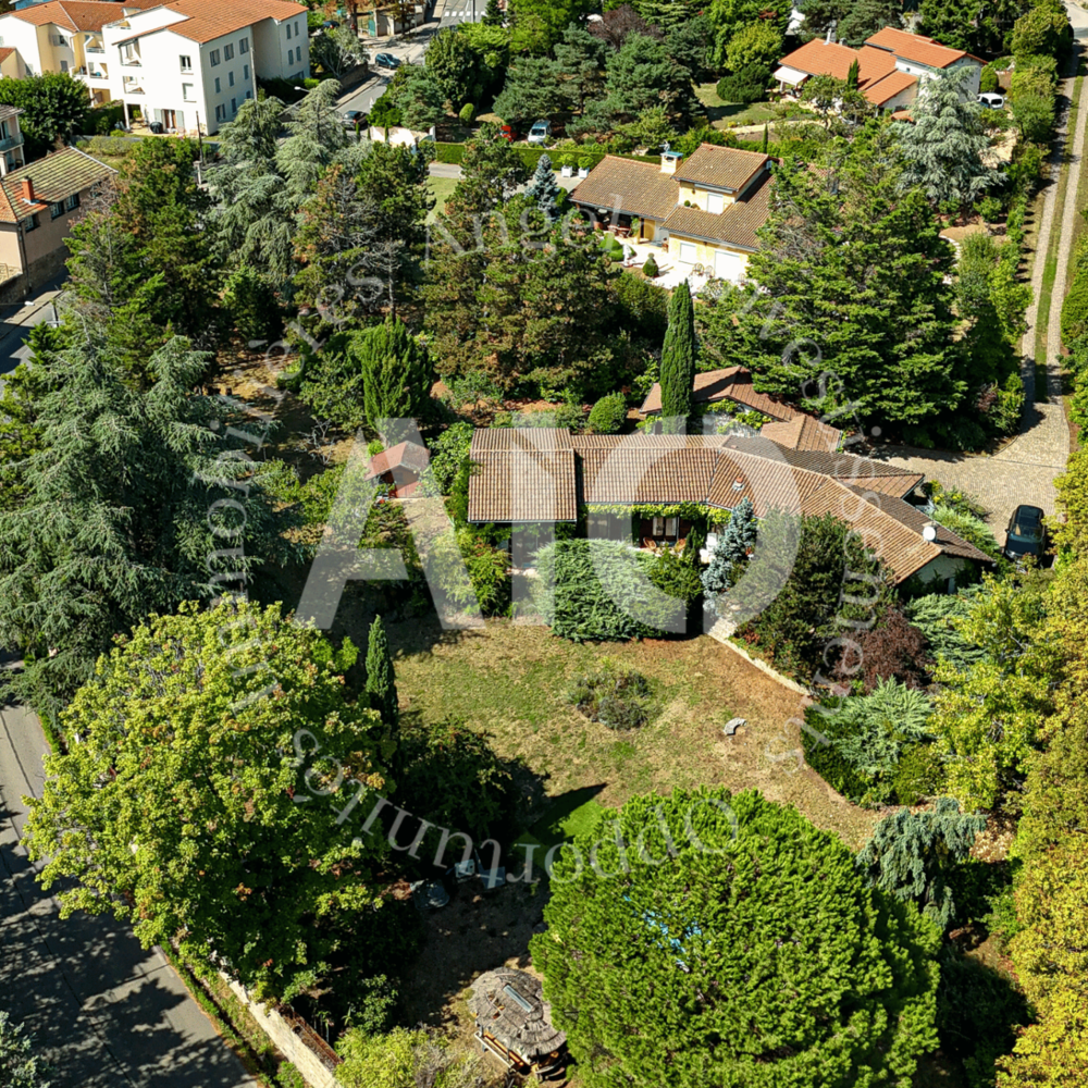 � vendre  Maison Vaugneray (69670)