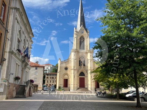   � vendre   Appartement de charme de 35 m2 au 3�me �tage situ� en centre ville de Vindry-sur-Turdine Appartement - 2 pi�ce(s) - 35 m�