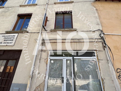 Mur Commerciaux &agrave; Vendre Rue du Bourbonnais &agrave; Vaise   33,40 m2 Toutes activit&eacute;s possibles 147000 69009 Lyon