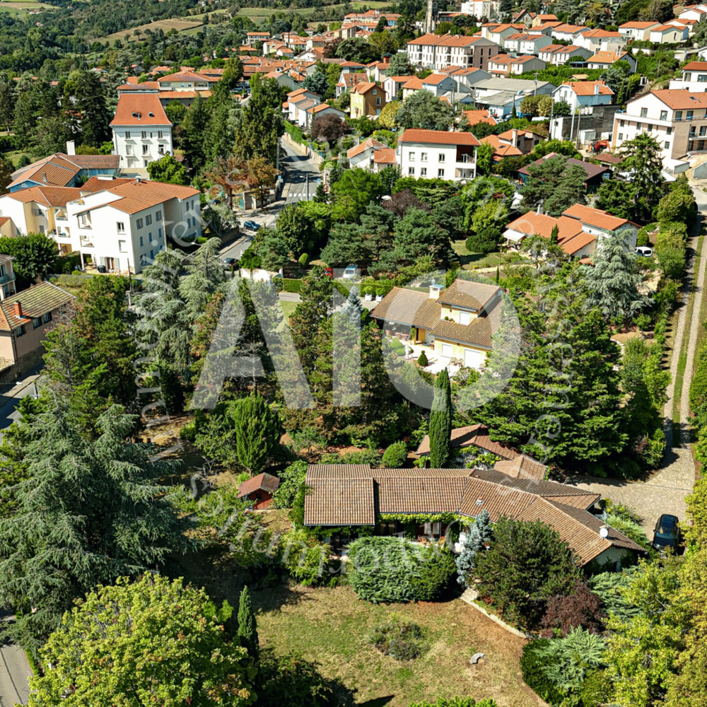 � vendre  Maison Vaugneray (69670)