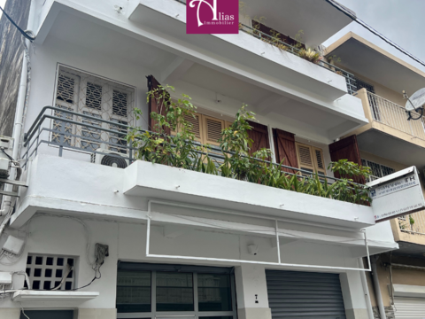 &Agrave; Vendre - Immeuble &agrave; usage mixte, Proche Tribunal - Pointe-&agrave;-Pitre 215000 97110 Pointe a pitre