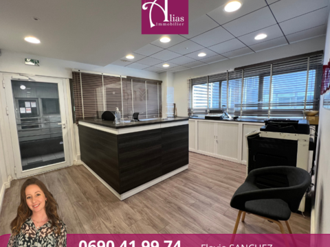 &Agrave; louer - Local professionnel de standing 200m2 - Etage avec ascenseur - Jarry 5670 97122 Baie mahault