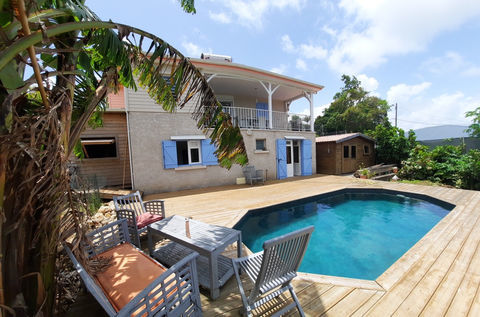   LOCATION VILLA F4 MEUBL�E AVEC PISCINE   BUNGALOWS   ENTRETIEN JARDIN INCLUS Maison - 5 pi�ce(s) - 81 m�