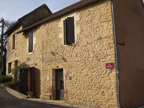   G�te en pierre r�nov� avec charme   P�rigord Noir Maison - 4 pi�ce(s) - 75 m�