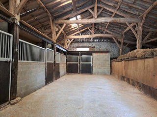  Propri�t�/ch�teau � vendre 10 pi�ces 240 m�