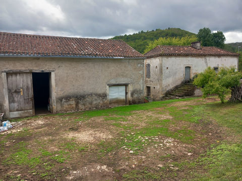   EXCLUSIVIT� -ENSEMBLE EN PIERRE AVEC MAISON ET GRANGE. Maison - 1 pi�ce(s) - 100 m�