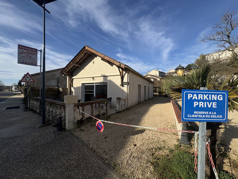 Murs commerciaux avec fonds de commerce de restauration + Maisonnette &agrave; r&eacute;nover avec grand terrain   Tarn et 370000 82150 Montaigu de quercy