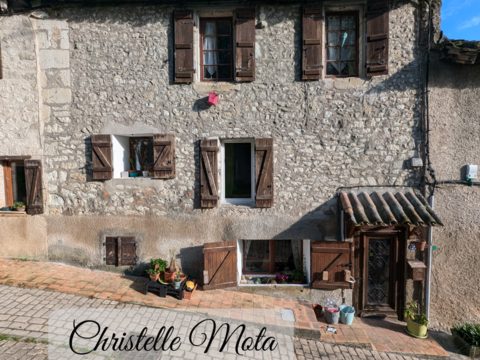   Charmante maison de village avec vue imprenable ! Maison - 4 pi�ce(s) - 84 m�