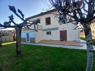  Maison � vendre 8 pi�ces 200 m�