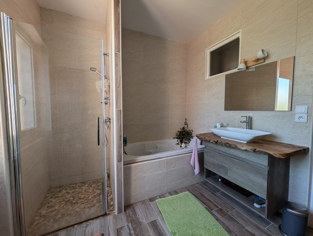 � vendre  Propri�t�/ch�teau Bergerac (24100)