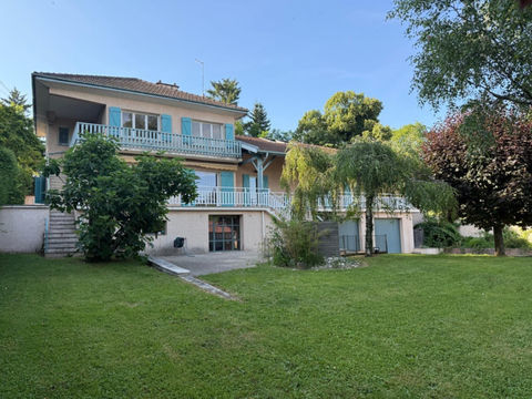   MAISON 5 CHAMBRES+APPARTEMENT T3 VILLIEU LOYES MOLLON sur 1742 m2 de terrain Maison - 9 pi�ce(s) - 180 m�