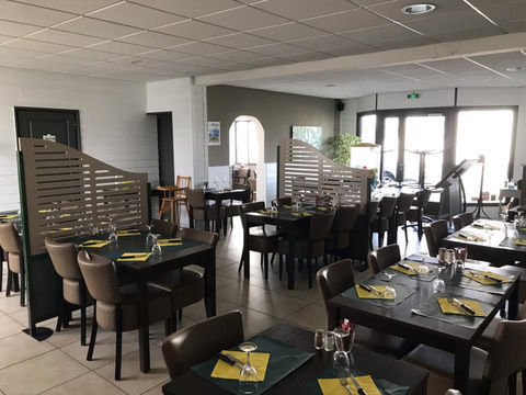 BAR RESTAURANT PMU FDJ 315000 85160 St jean de monts